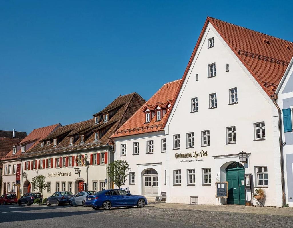 Gasthuis Zum Schwarzen Ross Und Gutmann Zur Post